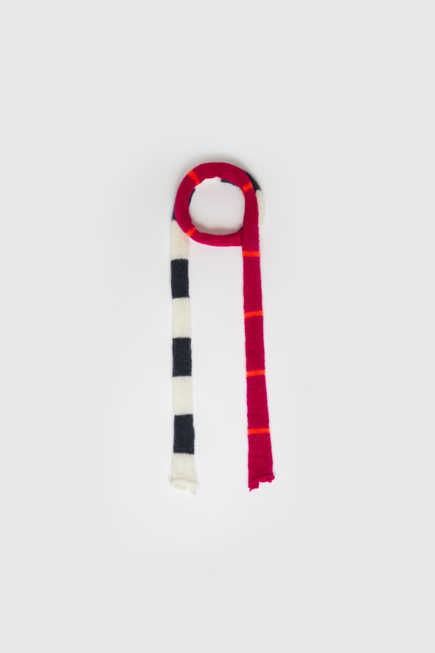 x Scarf - Black/White Pink/Orange