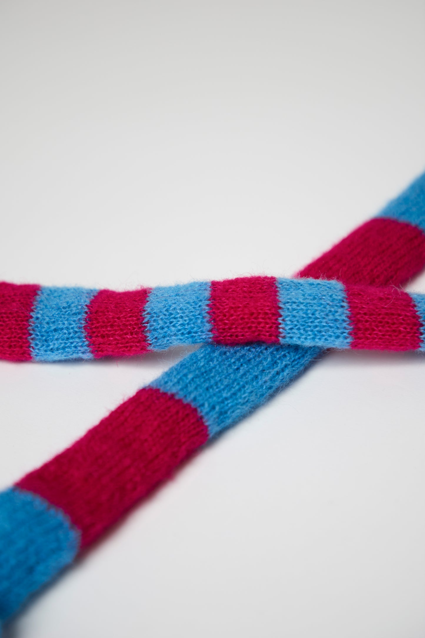 X Scarf - Blue/Pink