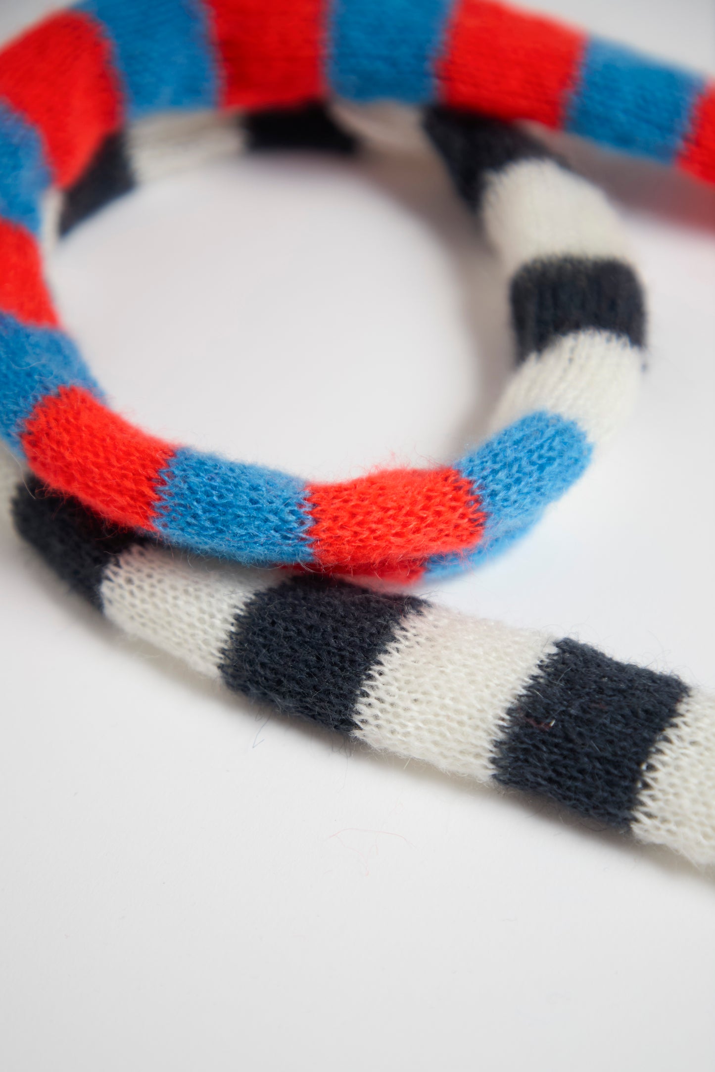 X Scarf - Black/White Orange/Blue