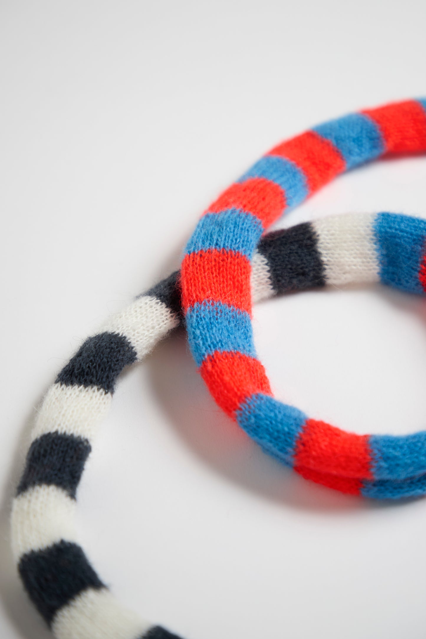 X Scarf - Black/White Orange/Blue